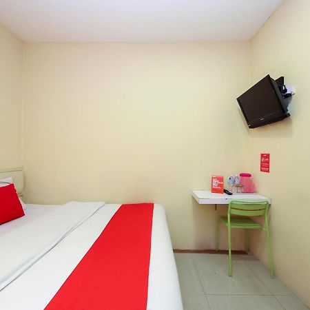 Oyo 479 The Green Hotel Ampang  Extérieur photo